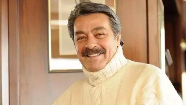 Uzun Süredir Tedavi Görüyordu Kadir İnanır Aylar Sonra İlk Kez Ayakta Görüntülendi