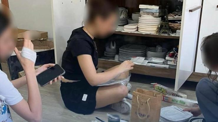 Öğrencilerini evine temizlik yapmaya götüren öğretmene soruşturma Öğrencilerini evine temizlik yapmaya götüren öğretmene soruşturma