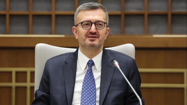  Gazeteciler tarihin yazılışına tanıklık ediyor