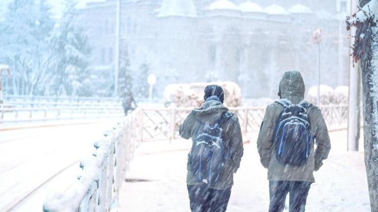 12 OCAK İSTANBUL'DA OKULLAR TATİL Mİ? Yarın İstanbul'da Okullar Tatil Mi, Okul Var Mı? İstanbul Valiliği'nden Açıklama Geldi Mi?