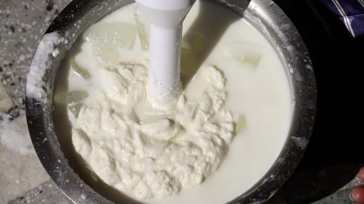 KIŞIN ŞİFA BESİNLERİ Güçlü Bağışıklığın Sırrı Bu Listede Bağırsakları Güçlendiriyor, Tatlı İsteğini Azaltıyor Enfeksiyon Düşmanı Doğal Probiyotikler ve Prebiyotikler