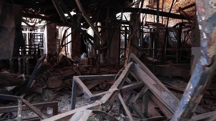 CNN TÜRK görüntüledi: Savaşta vurulan Sudan TV binası kullanılamaz halde