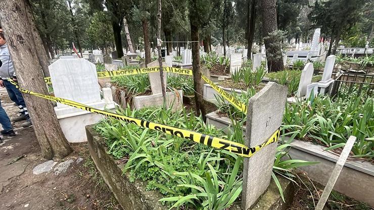  Bursa... Mezarlıkta, poşette gömülü halde cenin bulundu