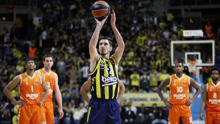 Fenerbahçe Beko, evinde Valencia Basket'i mağlup etti
