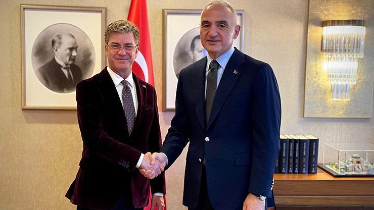  Kültür ve Sanat Bakan Danışmanı oldu