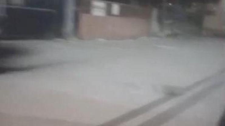 İstanbul - Silivri'de kar yağışı etkili oluyor İstanbul - Silivri'de kar yağışı etkili oluyor