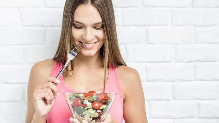 Detoks Diyetleri Yerine Bunları Yapın: Vücudu Arındıran 5 Doğal Temizlik Formülü Bağışıklığı ve Metabolizmayı Destekliyor