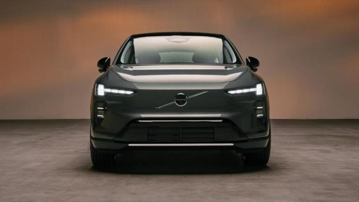 Volvo EX60 800 km menzille gelecek