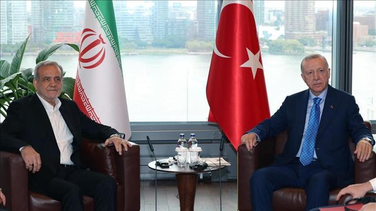 SON DAKİKA | Cumhurbaşkanı Erdoğan İran Cumhurbaşkanı Mesud Pezeşkiyan ile görüştü