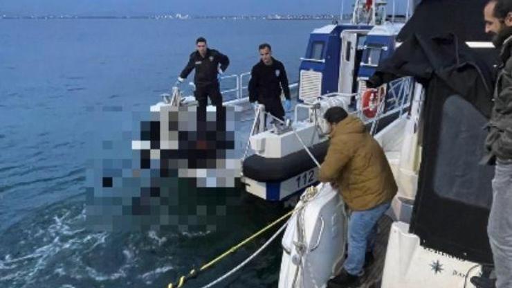 Balıkçılar, denizde dalgıç kıyafetli erkek cesedi buldu