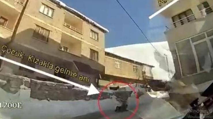 11 yaşındaki çocuğun kahreden ölümü! Kızakla kayarken otobüsün altında kaldı...