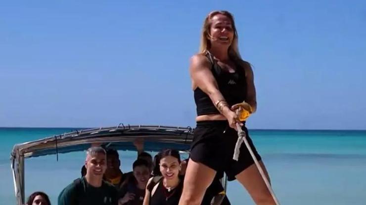 Benim İçin Survivor Tamamen Kapandı Demişti Adaya Geri Dönünce Tepki Yağdı