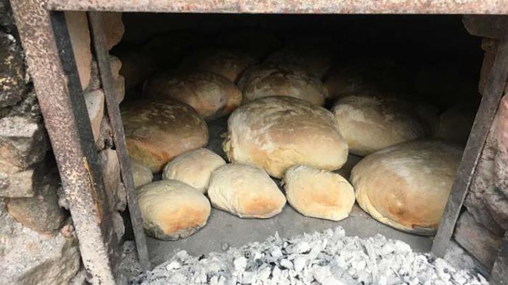 Taş fırından sofraya: Kızılcanın 30 gün bayatlamayan ekmeği