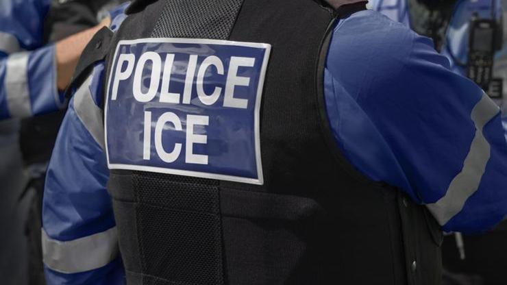 ICE görevlileri, Ekvadorun Minneapolisteki konsolosluğuna girmeye çalıştı