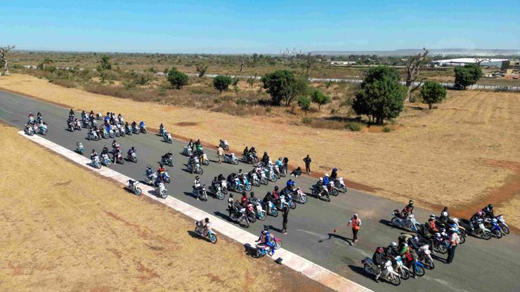 Senegal’de motor taksi yarışı
