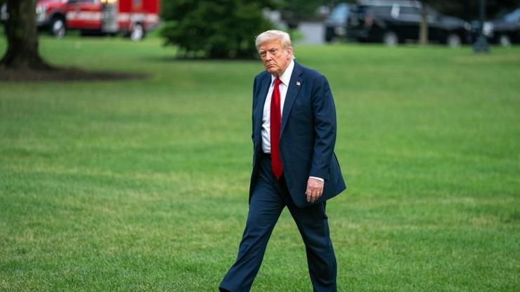 Trumptan Küba açıklaması: Petrol görüşmeleri başladı