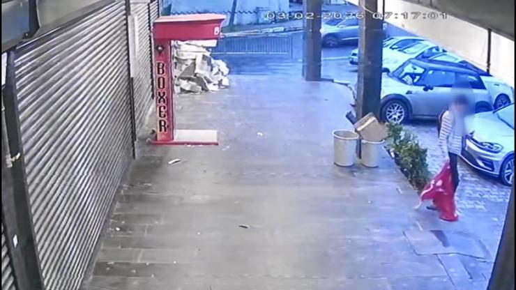 Polis her yerde arıyor Beylikdüzünde Türk bayrağı provokasyonu: Bilerek aşağı doğru çekiyor