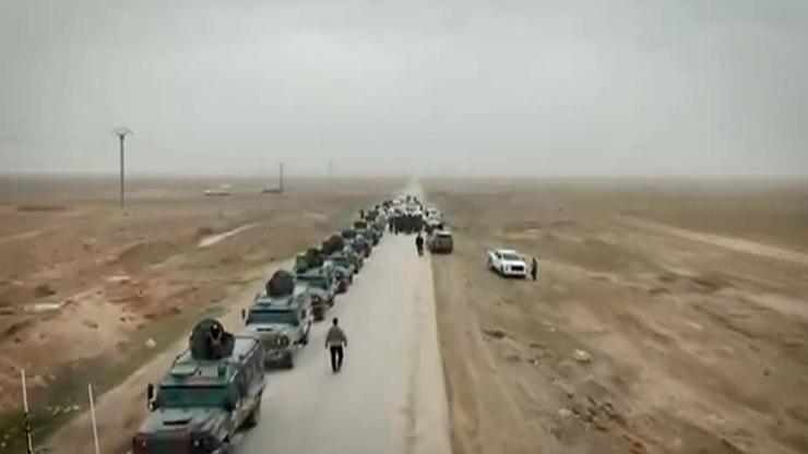 CNN TÜRK ekibi sahada: Suriye ordusu Haseke ve Ayn el-Arabdan sonra Kamışlıya gidiyor