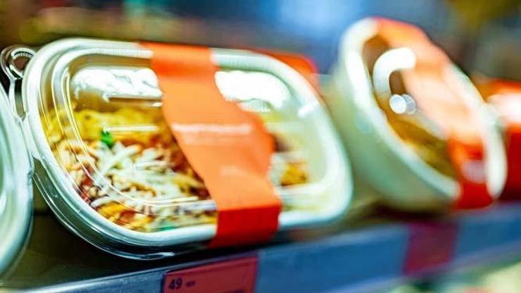 Paketli Gıdalar, Sessiz Tehlike Sofranız Kanseri Besliyor Olabilir İşte Kanser Riskini Artıran Besinler