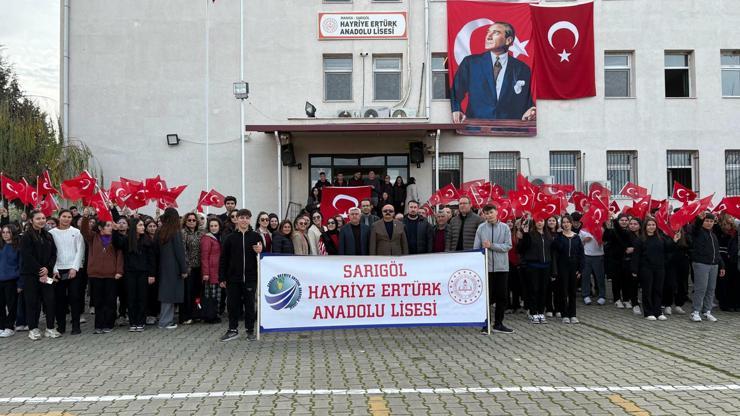 Sarıgöl'de okullarda 'bayrağımıza saygı ve sevgi' etkinliği