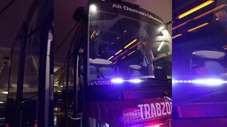 Trabzonspor takım otobüsü Samsun'da taşlandı