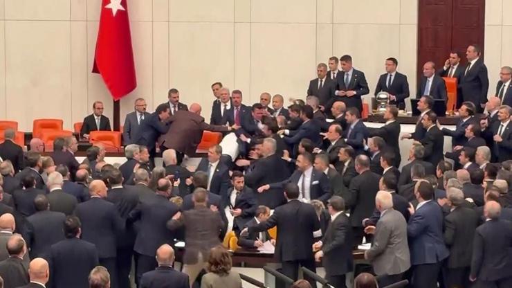 Meclisteki kavganın yankıları sürüyor