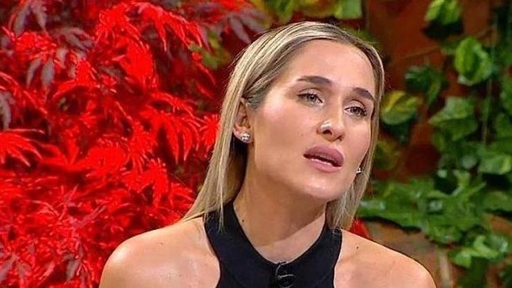 Survivor Sema Aydemir Umre Ziyaretinde Çok Özürüm, Çok Duam Var