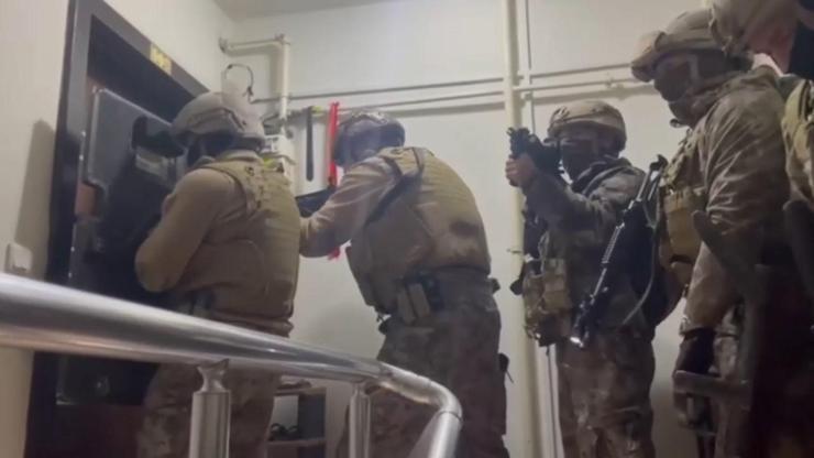 Sultanbeyli'de silah imalatı yapan şüpheli yakalandı Sultanbeyli'de silah imalatı yapan şüpheli yakalandı