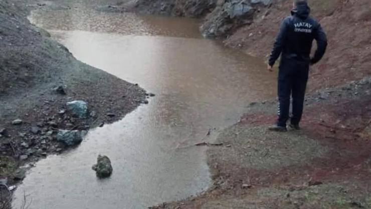 Hatay’da suyla dolan çukura düşen çocuk öldü Hatay’da suyla dolan çukura düşen çocuk öldü