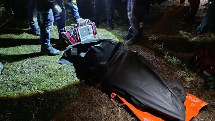 Gümüşhane'de korkutan yangın! Çöken binada yaşlı adamın cansız bedeni bulundu