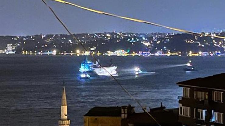 Sarıyer açıklarında kurtarılan gemi bu sefer İstanbul Boğazı’nda fırtınada savruldu