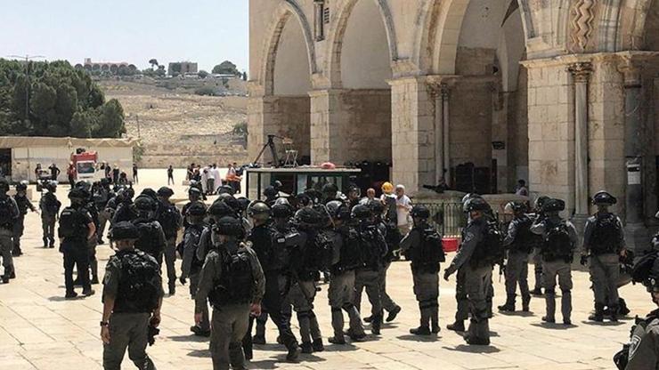 İsrail polisi, Mescid-i Aksa İmamı Abbasiyi gözaltına aldı