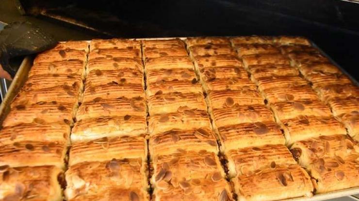 Bu da Hurmadan Börek İzmirli Boyoz Ustası Yaptı... Bir Tadan Hayran Kalıyor