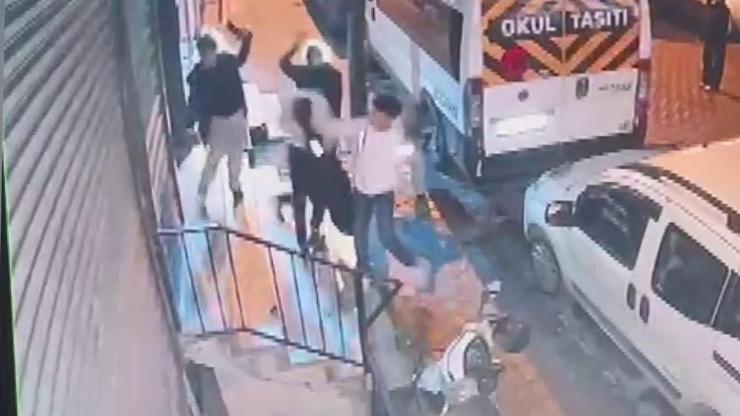 İstanbulda dehşet veren anlar: Oyun oynayan 2 çocuğa bıçaklı saldırı 5 kişi gözaltına alındı