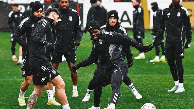 Beşiktaş'ta, Göztepe mesaisi başladı Beşiktaş'ta, Göztepe mesaisi başladı