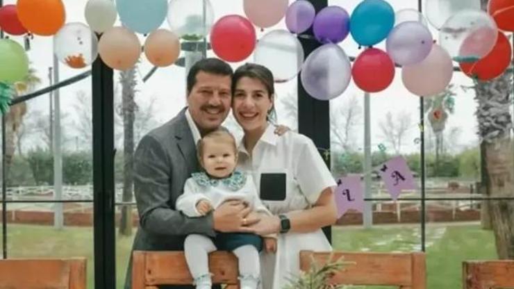 Ünlü Oyuncu İlker Aksumun Kızının İlk Adımları O anları paylaştı