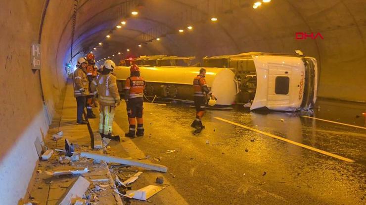 İstanbul’da kimyasal madde taşıyan tanker tünelde duvara çarpıp devrildi