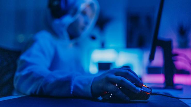 Çocukları suça sürükleyen dijital riskler! 'Tavşan deliği' uyarısı Çocukları suça sürükleyen dijital riskler! 'Tavşan deliği' uyarısı