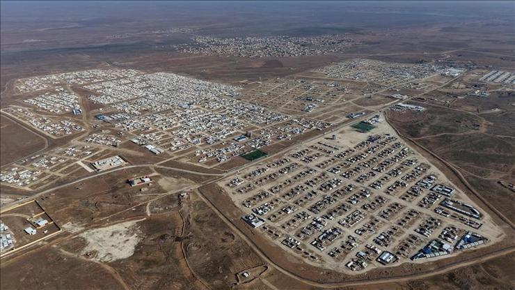 YPG'nin işgalinden kurtarılan Hol Kampı boşaltıldı YPG'nin işgalinden kurtarılan Hol Kampı boşaltıldı