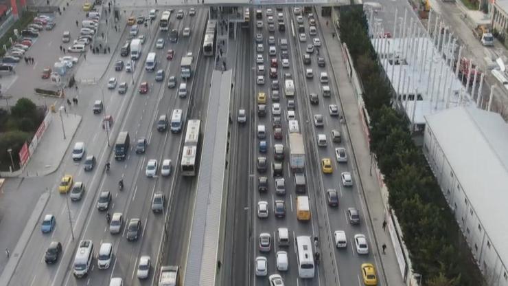  İstanbul'da trafik yoğunluğu yüzde 81'e ulaştı