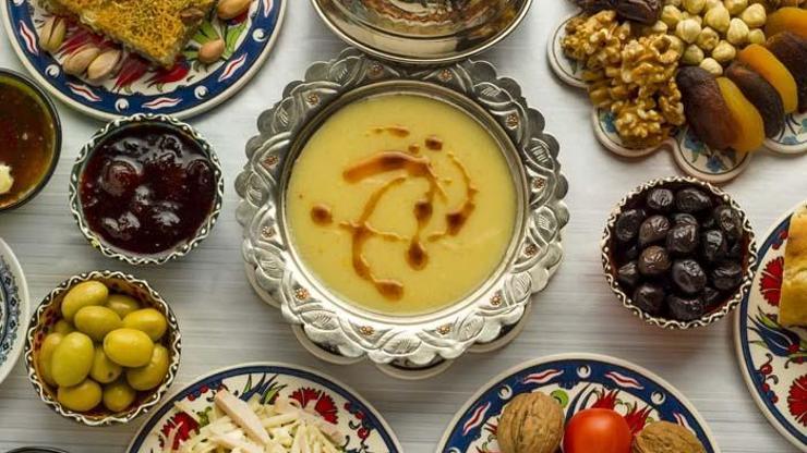 Ramazanda Tatlı Krizlerini Bu Yöntemle Önleyin Sofrada Dengeyi Yakalamanın Altın Kuralları Sahurdan İftara: Sağlıklı Beslenme Rehberi...