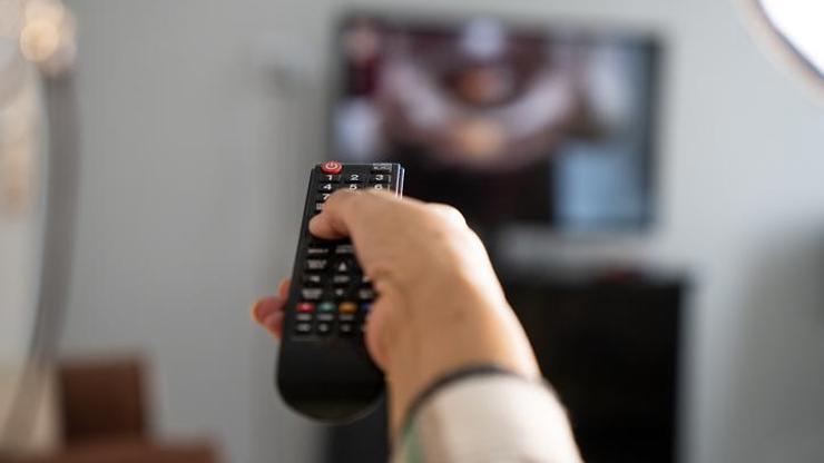 28 ŞUBAT TV YAYIN AKIŞI: Kanal D, TRT 1, TV8, ATV, NOW, Star TV ve Show TV’de bugün ne var?