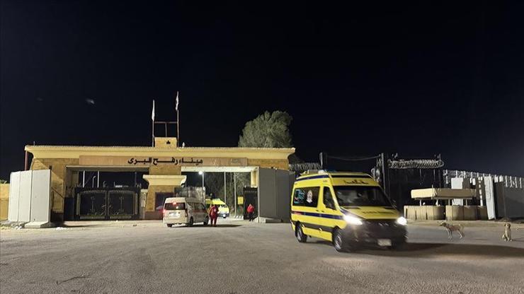 İsrail, Gazze’ye açılan tüm kapıları kapattı