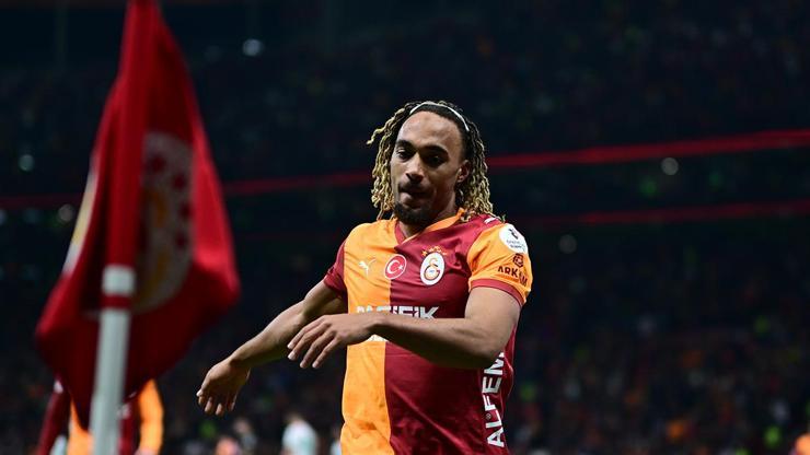 Galatasaray'a geri dönen Sacha Boey için sürpriz iddia Galatasaray'a geri dönen Sacha Boey için sürpriz iddia