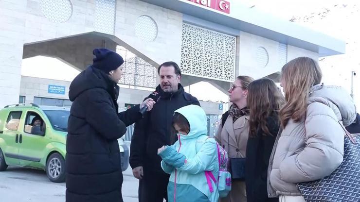 Tahran’dan gelen savaşın tanığı aile CNN TÜRK’te