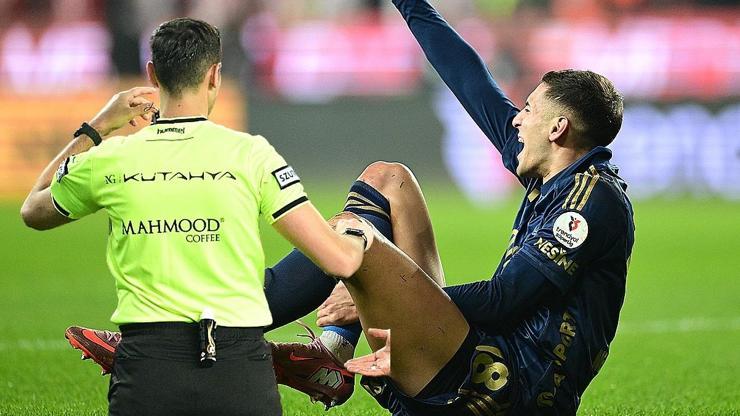 Antalyaspor-Fenerbahçe | Mert Müldürün pozisyonu için net yorum: Açık bariz net penaltı