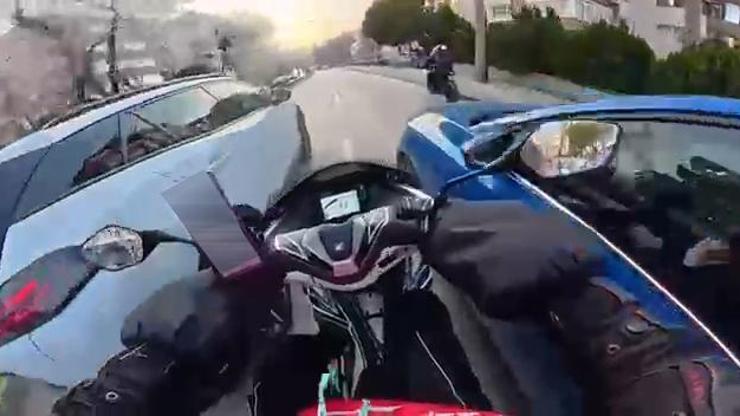 Araçların arasından geçmeye kalkan kurye böyle kaza yaptı