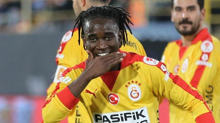 Galatasaray, ilklerin gecesinde grubunu lider tamamladı