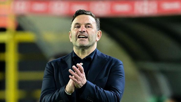 Galatasaray Teknik Direktörü Okan Buruk, 3 kupayı birden hedefliyor Galatasaray Teknik Direktörü Okan Buruk, 3 kupayı birden hedefliyor