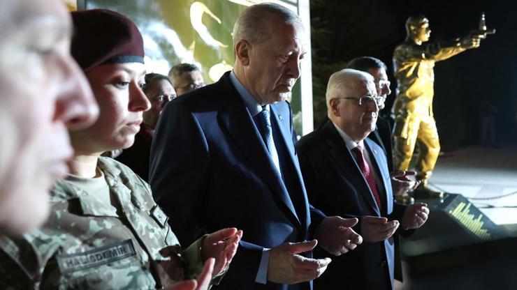 Ömer Halisdemir’in şehit düştüğü yerde duygusal anlar! Cumhurbaşkanı Erdoğan ve Elif Nur Halisdemir birlikte dua etti